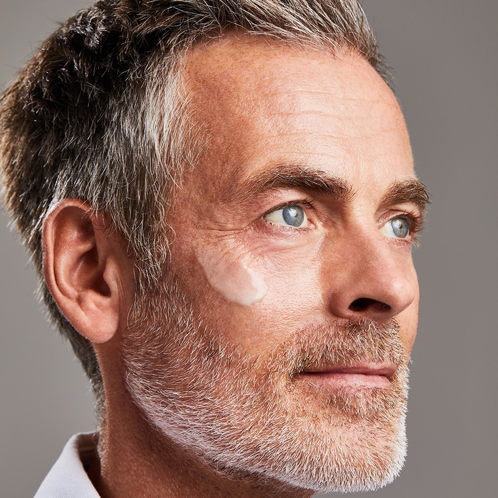 NIVEA Men's Hialuronski hidratantni gel za lice protiv starenja