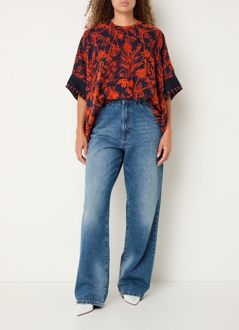 T-shirt ricamata Essential Antwerp Godetia