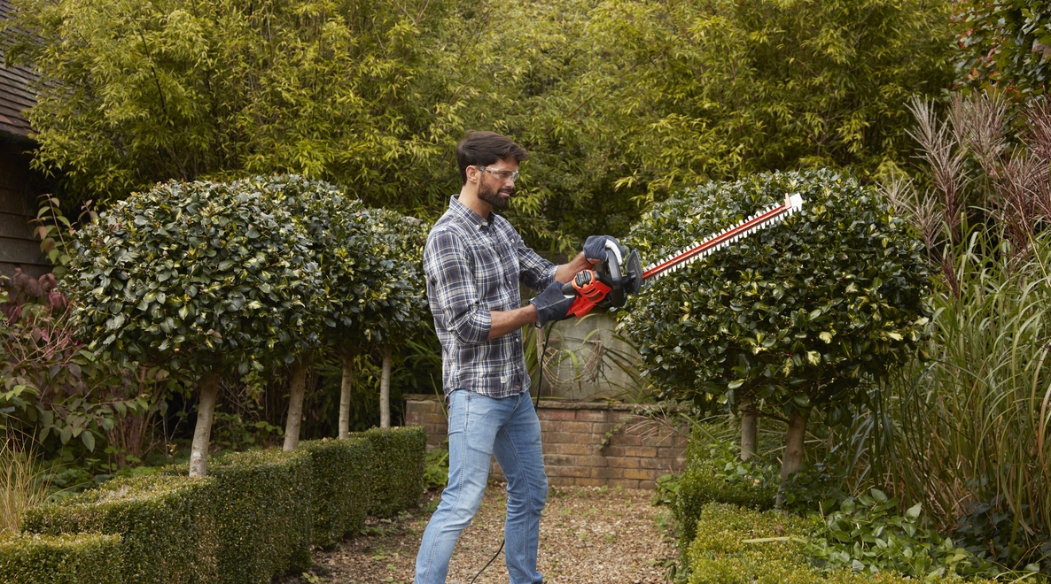 Black & Decker BEHTS451-QS makaze za živu ogradu 60 cm 550 W