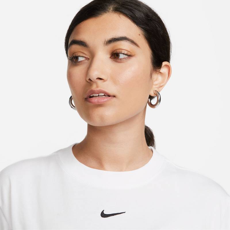 Nike Essentials T-Shirt Damen