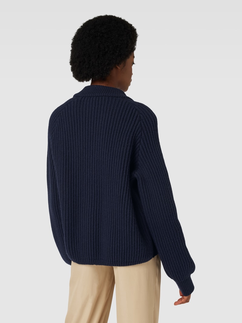 Wolljacke mit Eingrifftaschen in marineblau