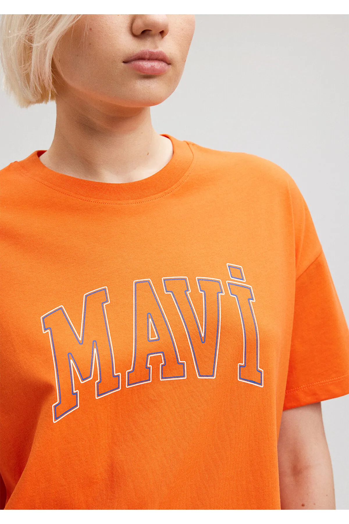 Mavi  Oranges T-Shirt mit Logo-Aufdruck Normale Passform / Normale Passform1611193-70485