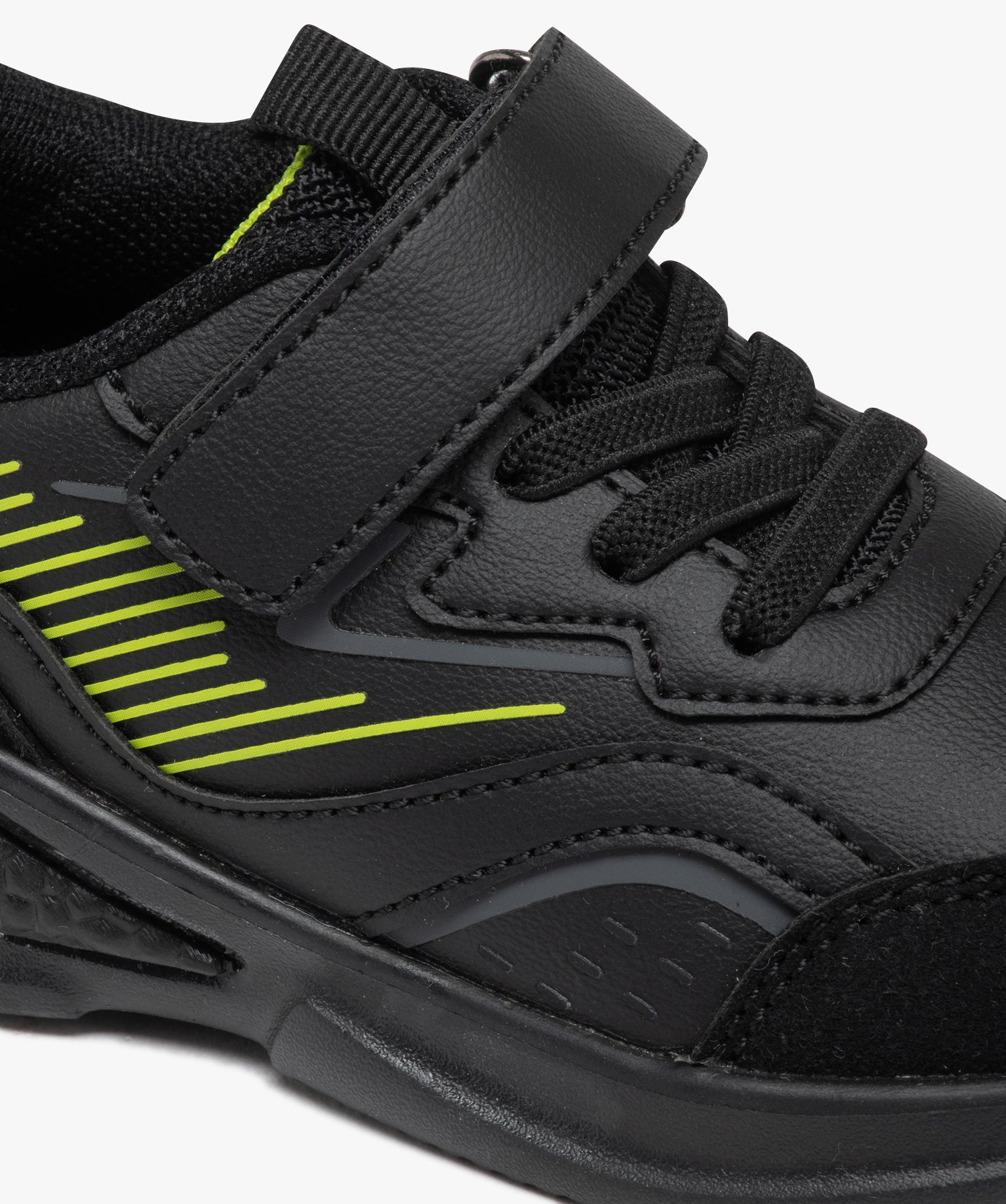 Baskets bébé Garçon unies style running noir | GEMO