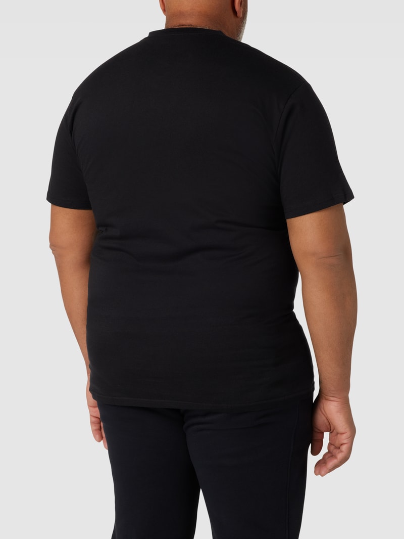 PLUS SIZE T-Shirt mit V-Ausschnitt Modell 'MAVERICK' in schwarz