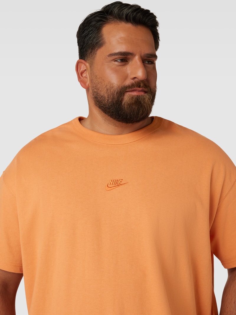 T-Shirt mit Label-Stitching in orange
