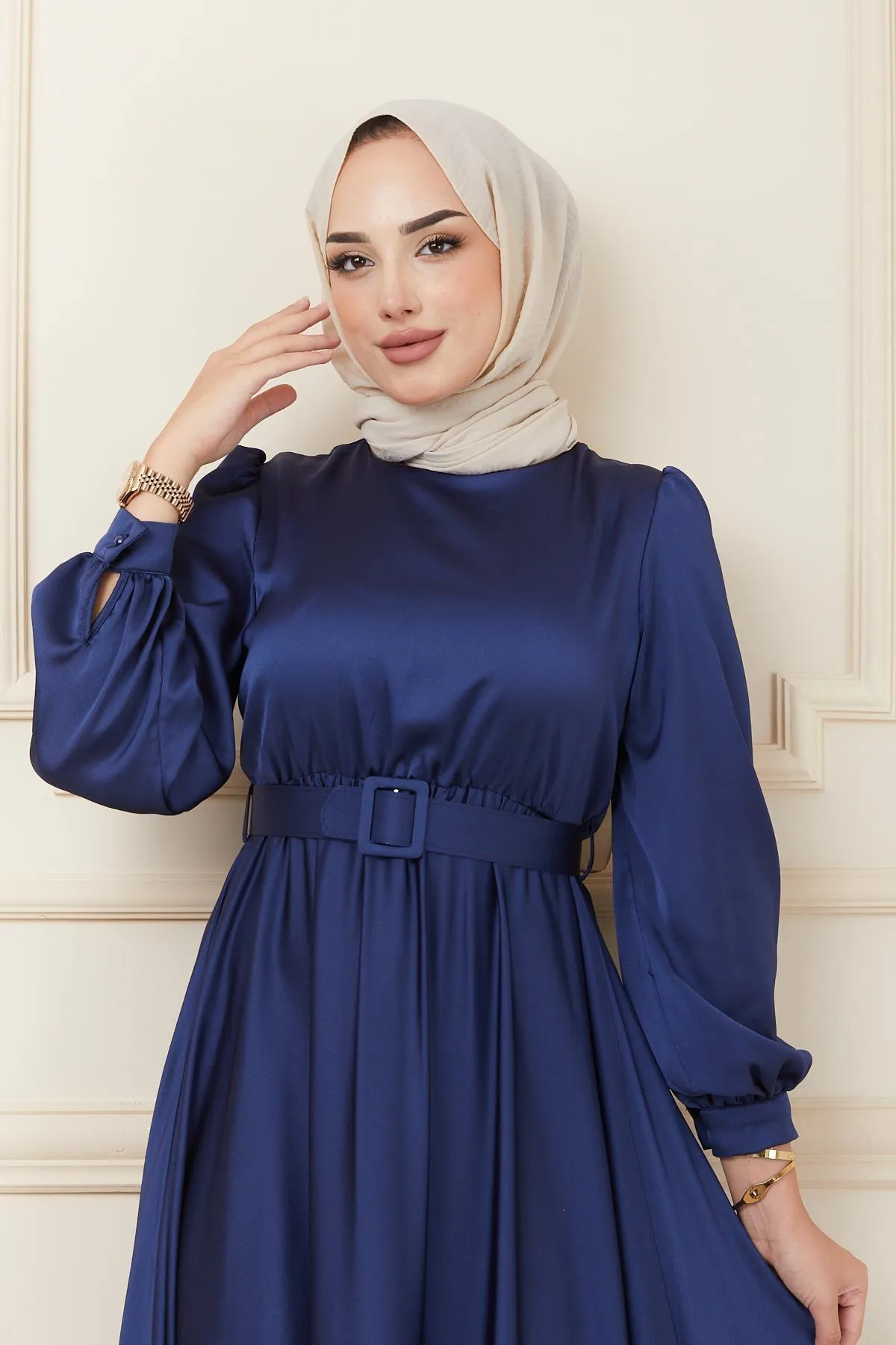 Olcay  Ausgestelltes Abendkleid mit Gürtelzubehör MARINEBLAU 1602