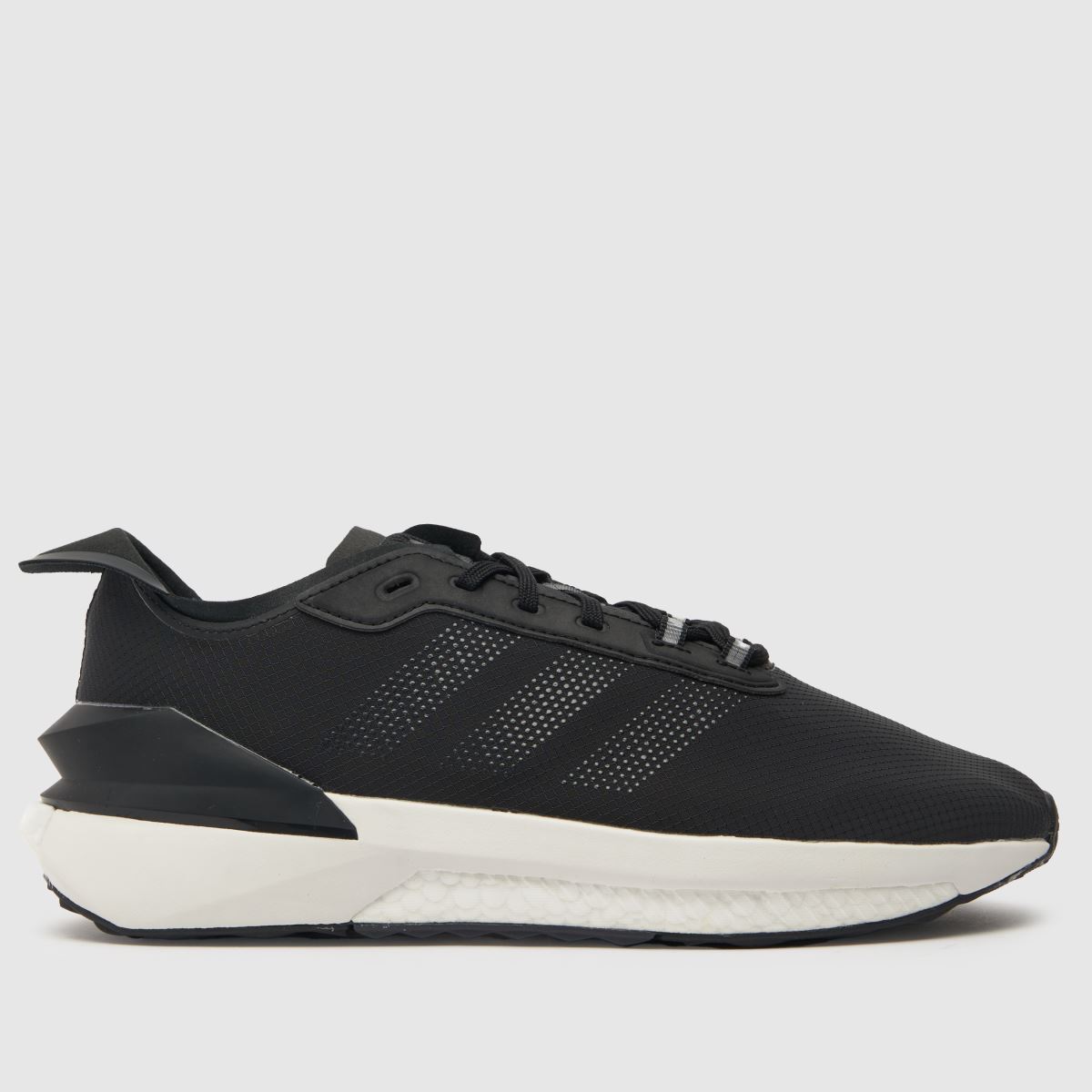 adidas – Avryn – Svarta och vita träningsskor