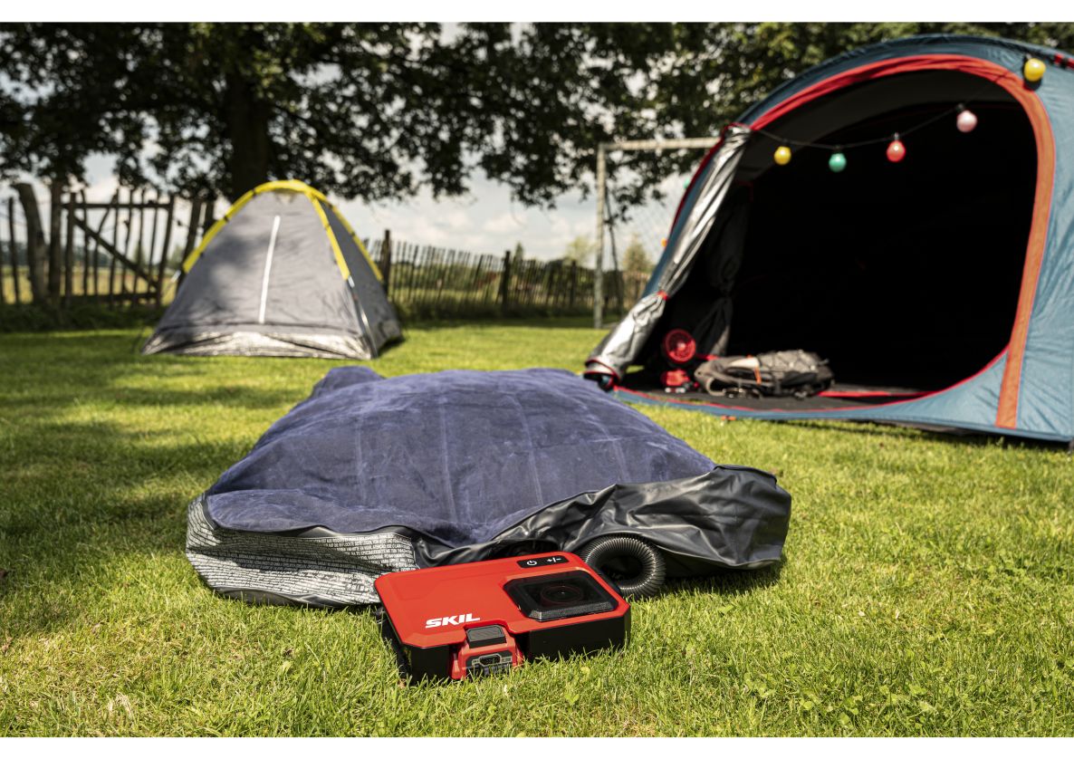 Aspirateur compact sans fil SKIL VA1E3167CA TravelVac 20V sans balais (batteries et chargeur non inclus).