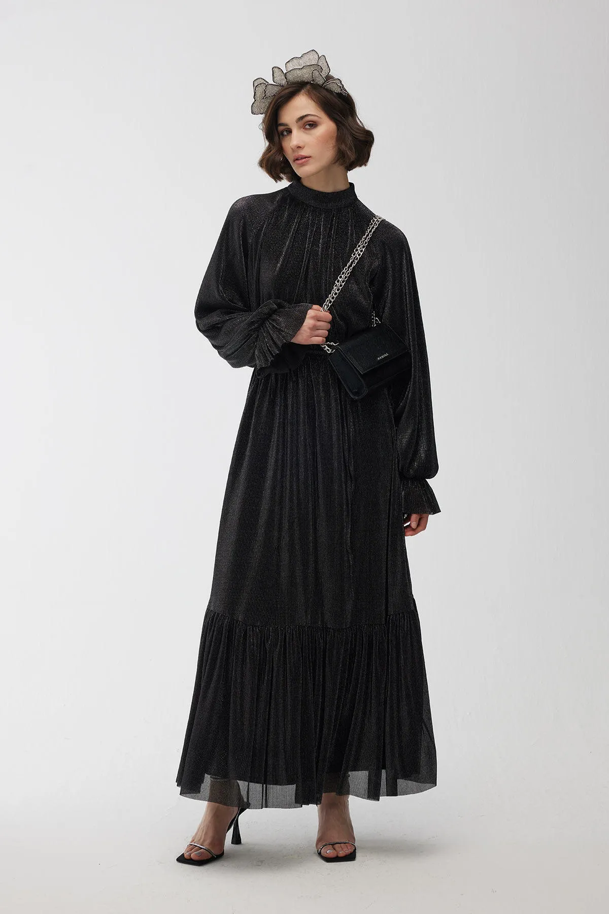 Manuka  Plissiertes glitzerndes Abendkleid in Schwarz