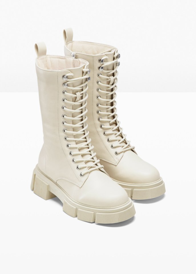 Schnürstiefel