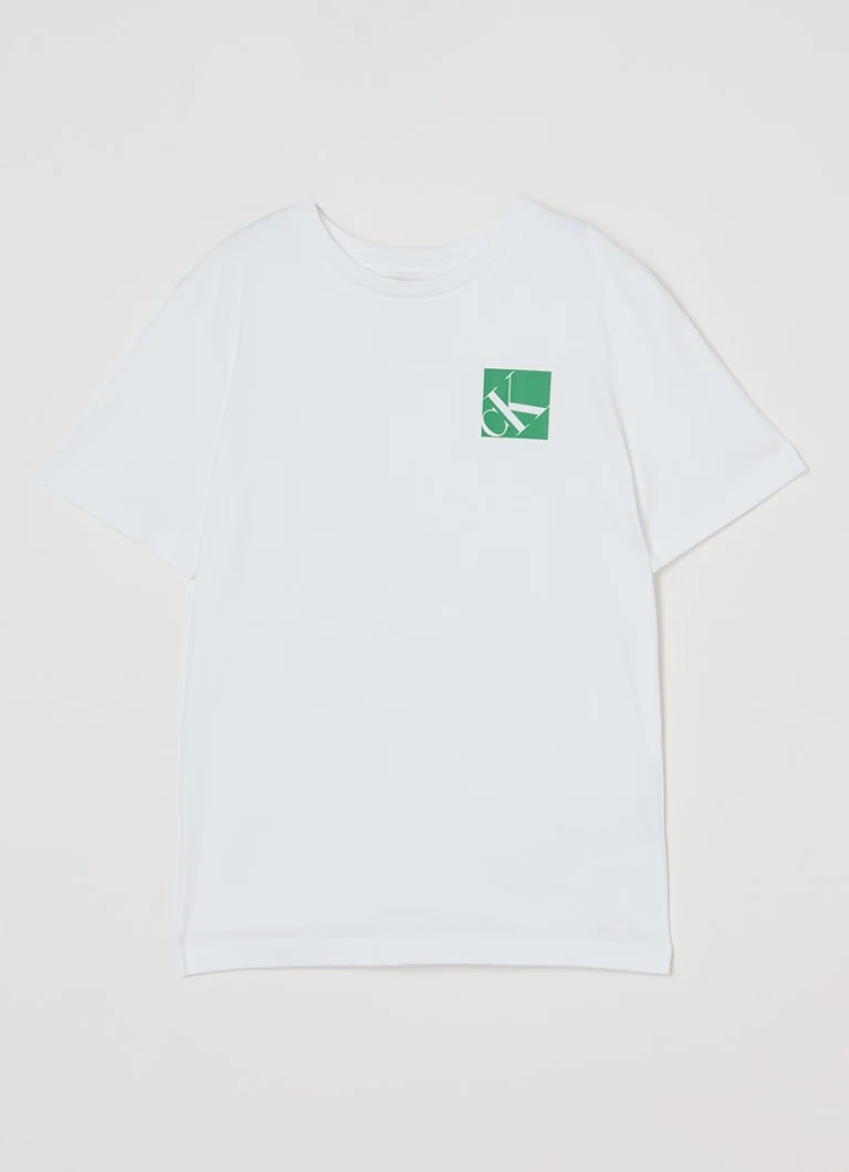 Camiseta Calvin Klein com logotipo