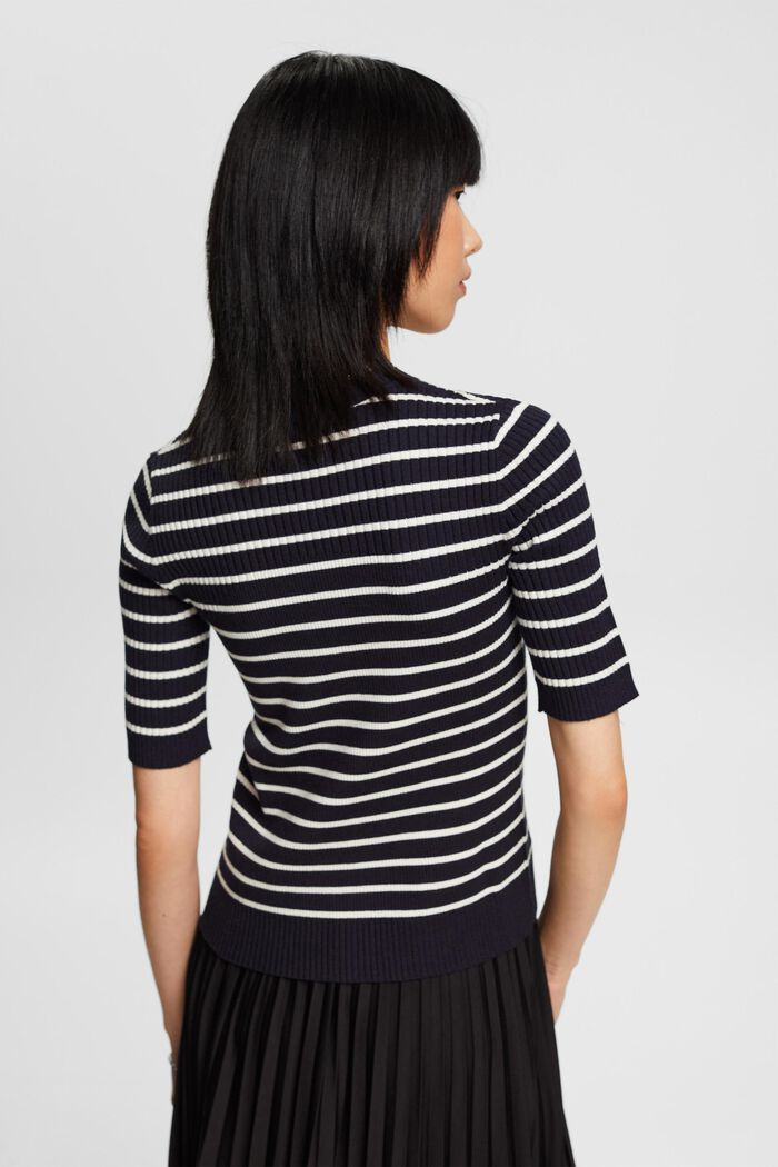 Gerippter Kurzarm-Pullover