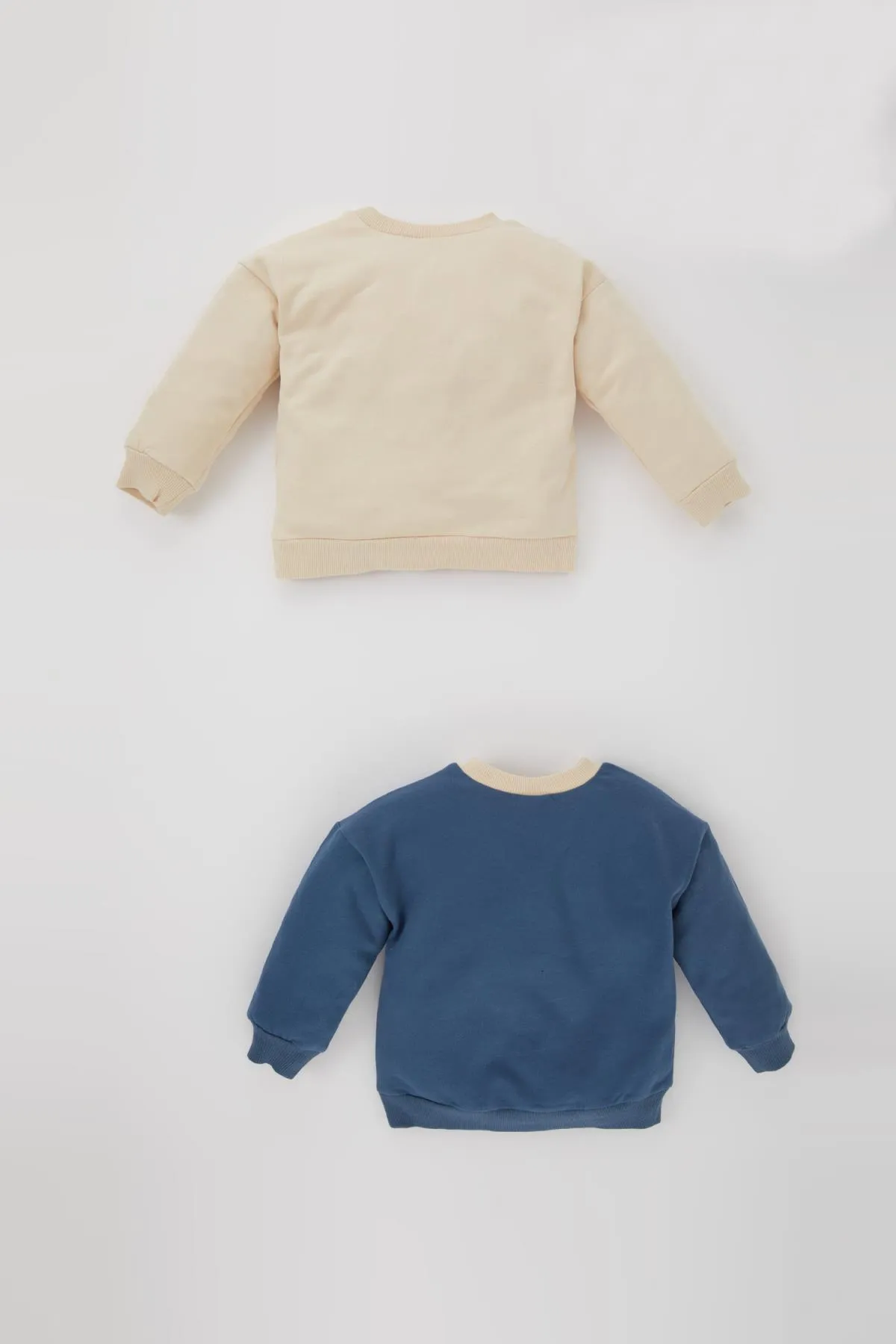 DeFacto  Zweiteilige Sweatshirts mit Rundhalsausschnitt und sportlichem Aufdruck für Babys, die innen weich flauschig sind