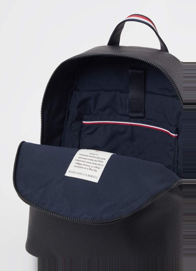 Tommy Hilfiger Essential -reppu, jossa on 14-tuumainen läppäritasku