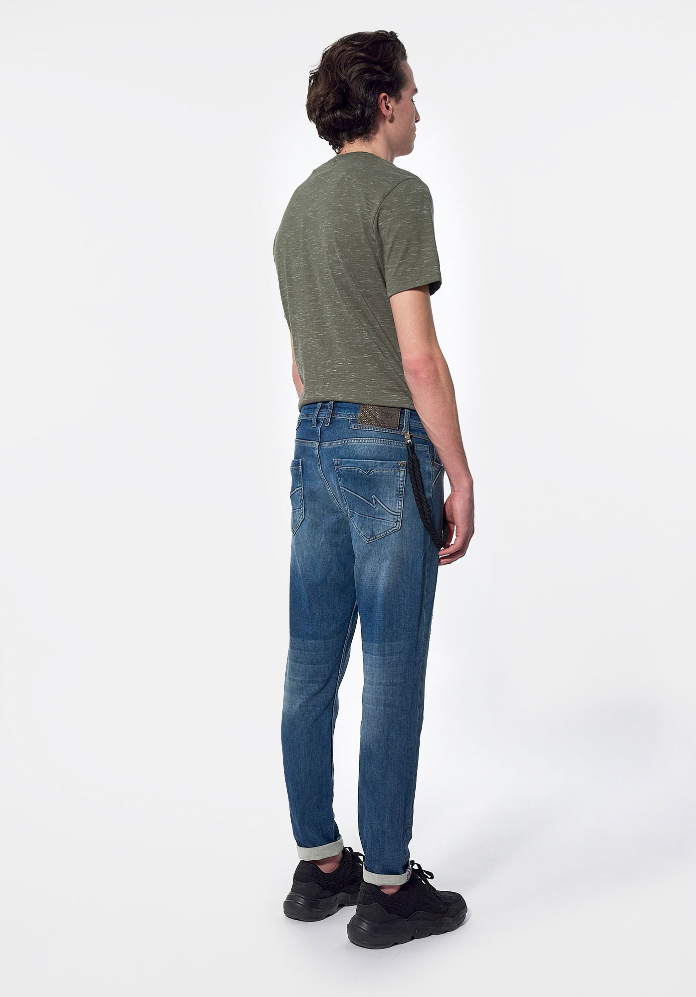 JUDE   Jean tapered slim bleu Homme