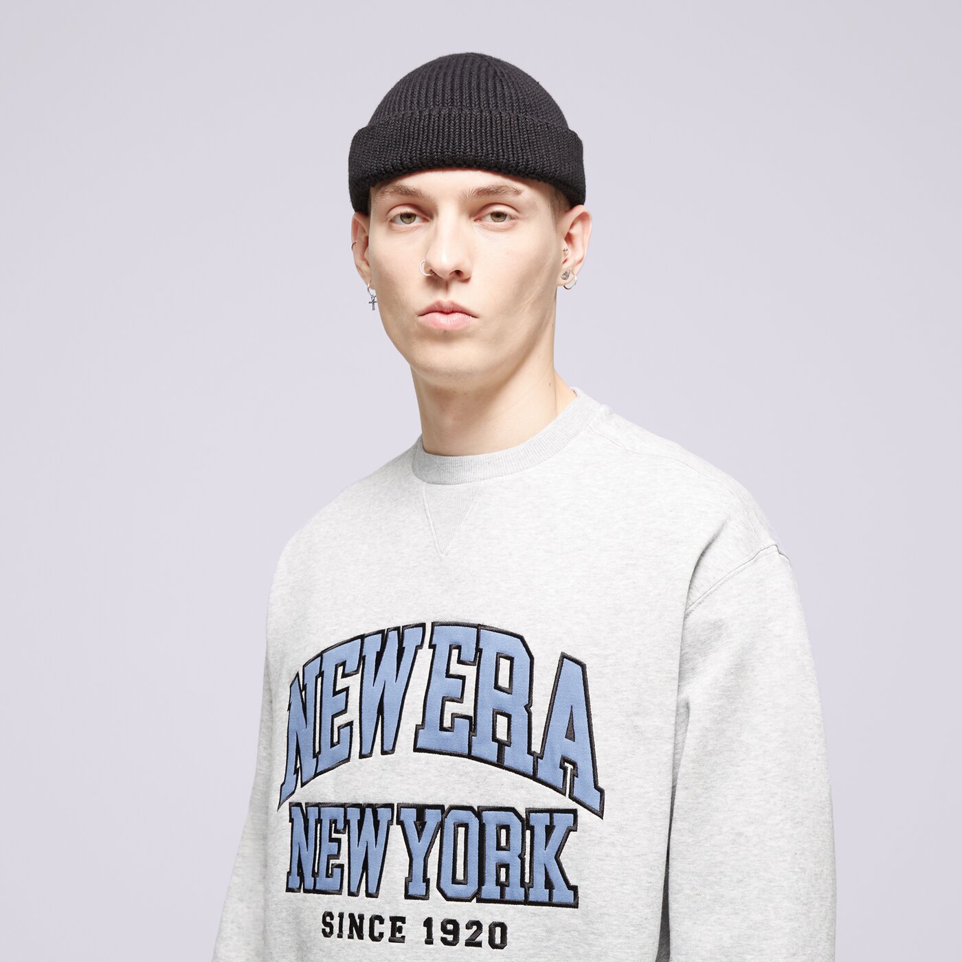 NEW ERA SWEATSHIRT NE ARCH NONE Grau
