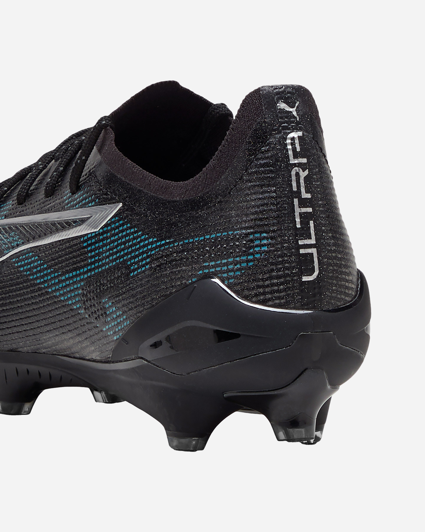 Buty piłkarskie Puma Ultra 5 Ultimate FG M 108159-02