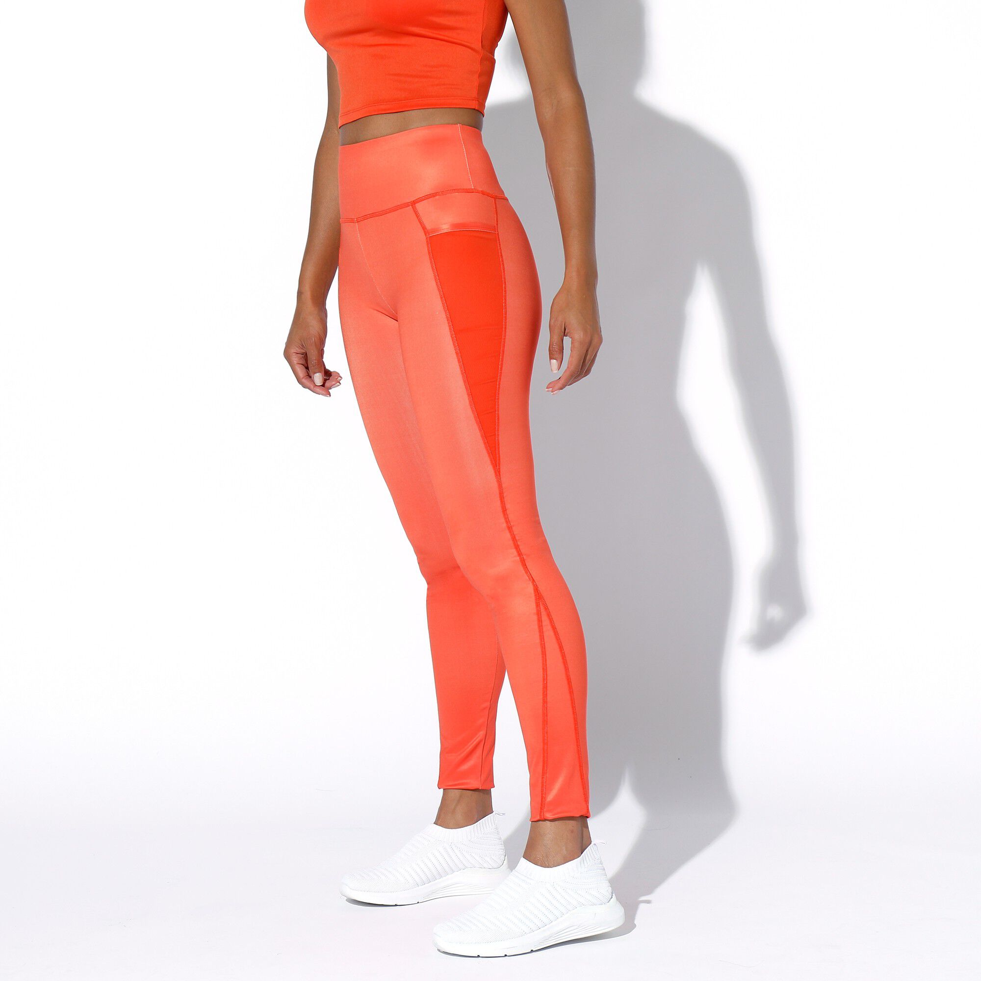 Legging taille haute avec empiècements résille