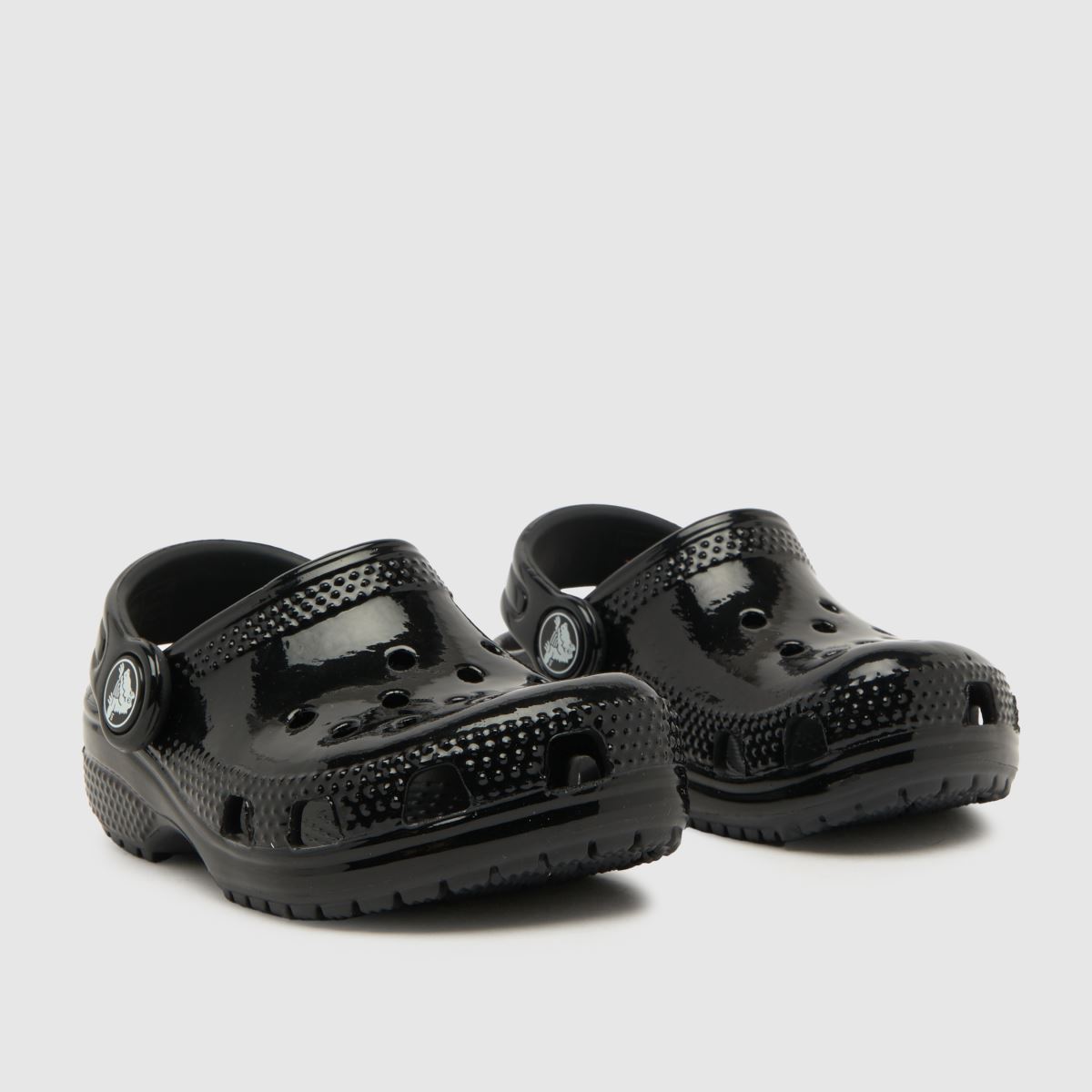 Crocs svarta klassiska högglansiga träskor för småbarn