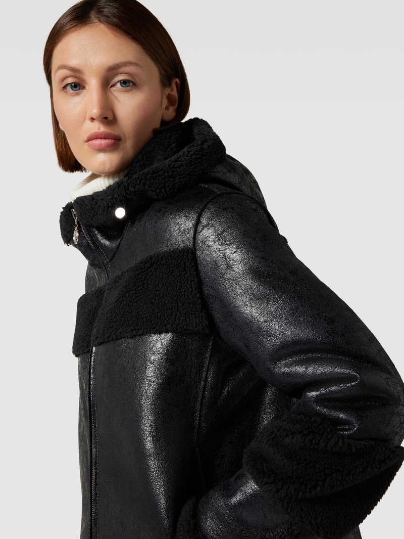 Jacke mit Label-Details in schwarz