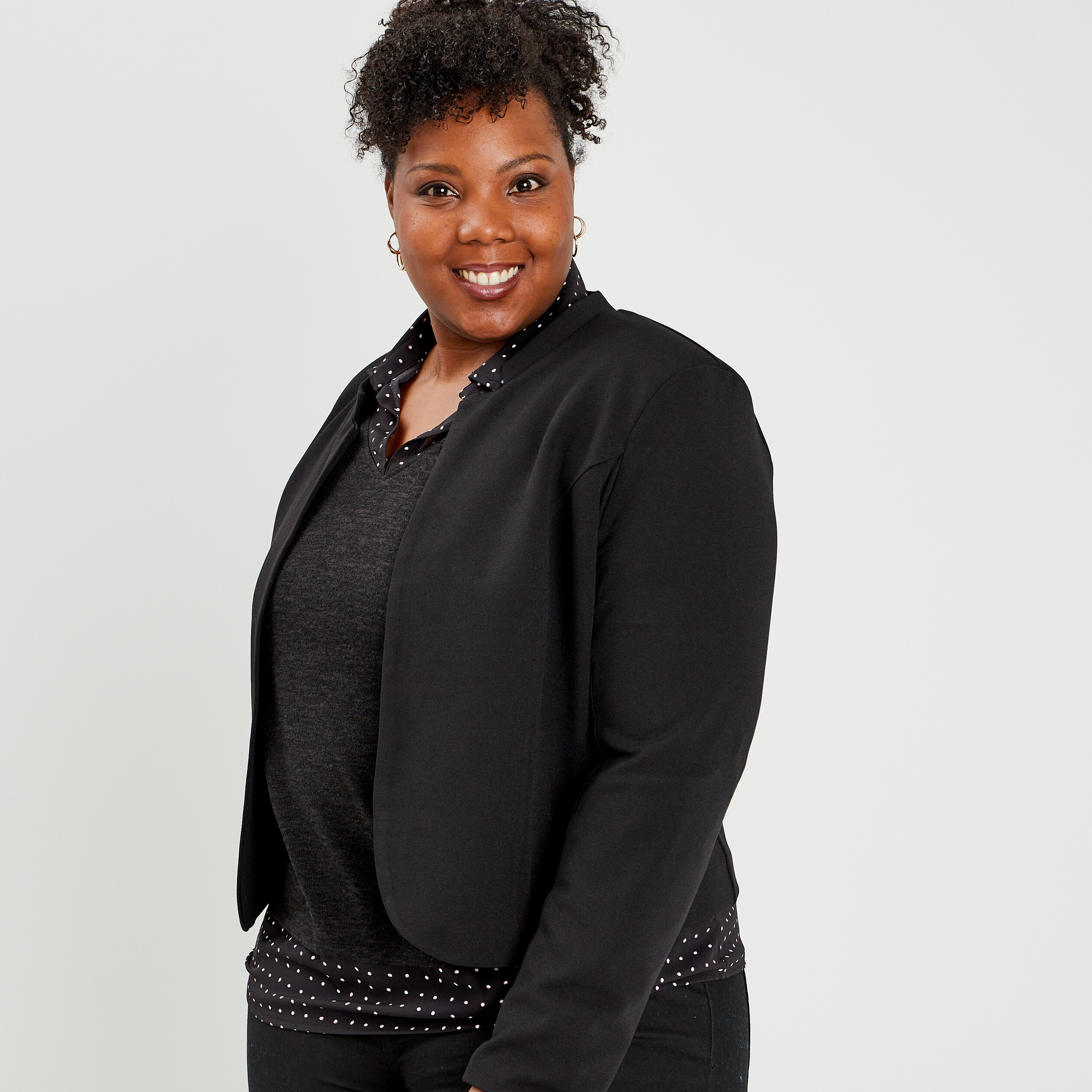 Veste droite cropped noir femme grande taille | La Halle