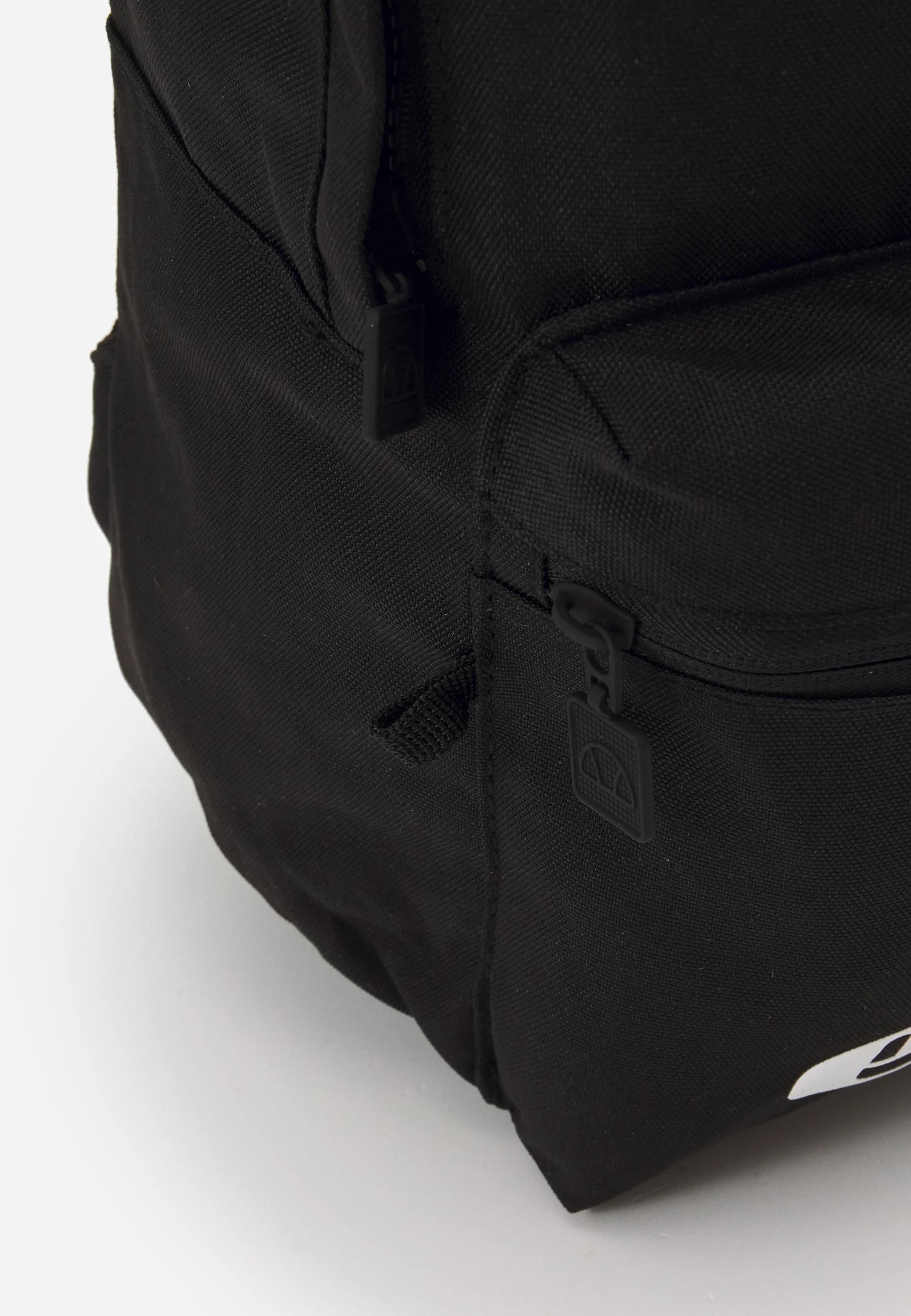 Conjunto unisex de mochila y estuche Ellesse ROLBY - Mochila