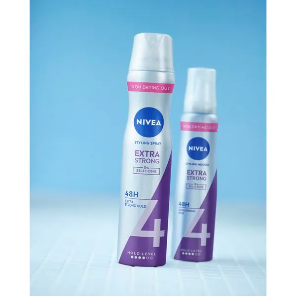 NIVEA Hold 4 Extra Strong Styling Spray 250 ml