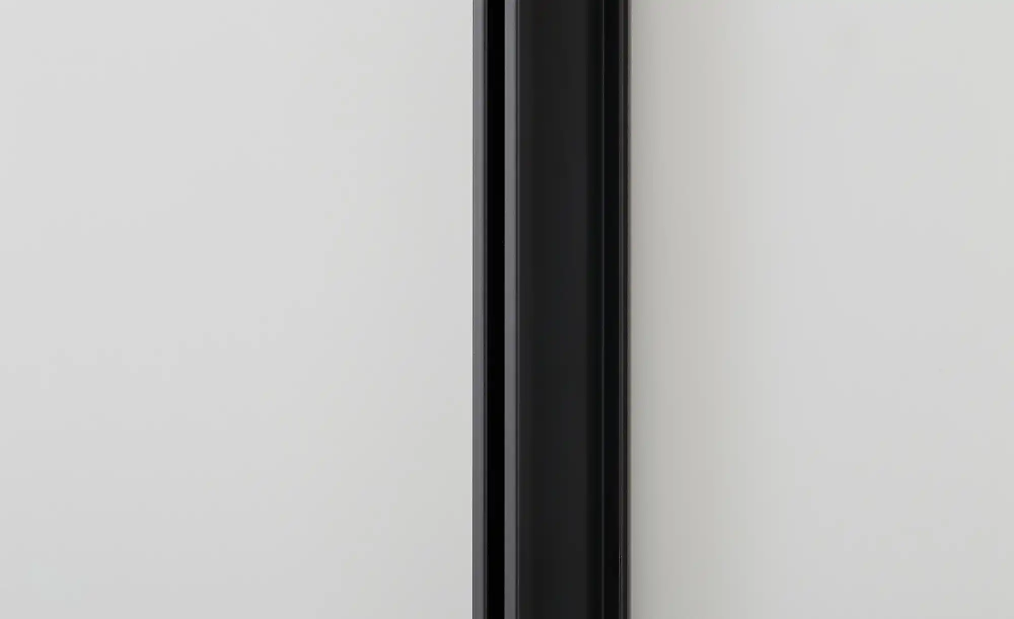 Schwebetürenschrank