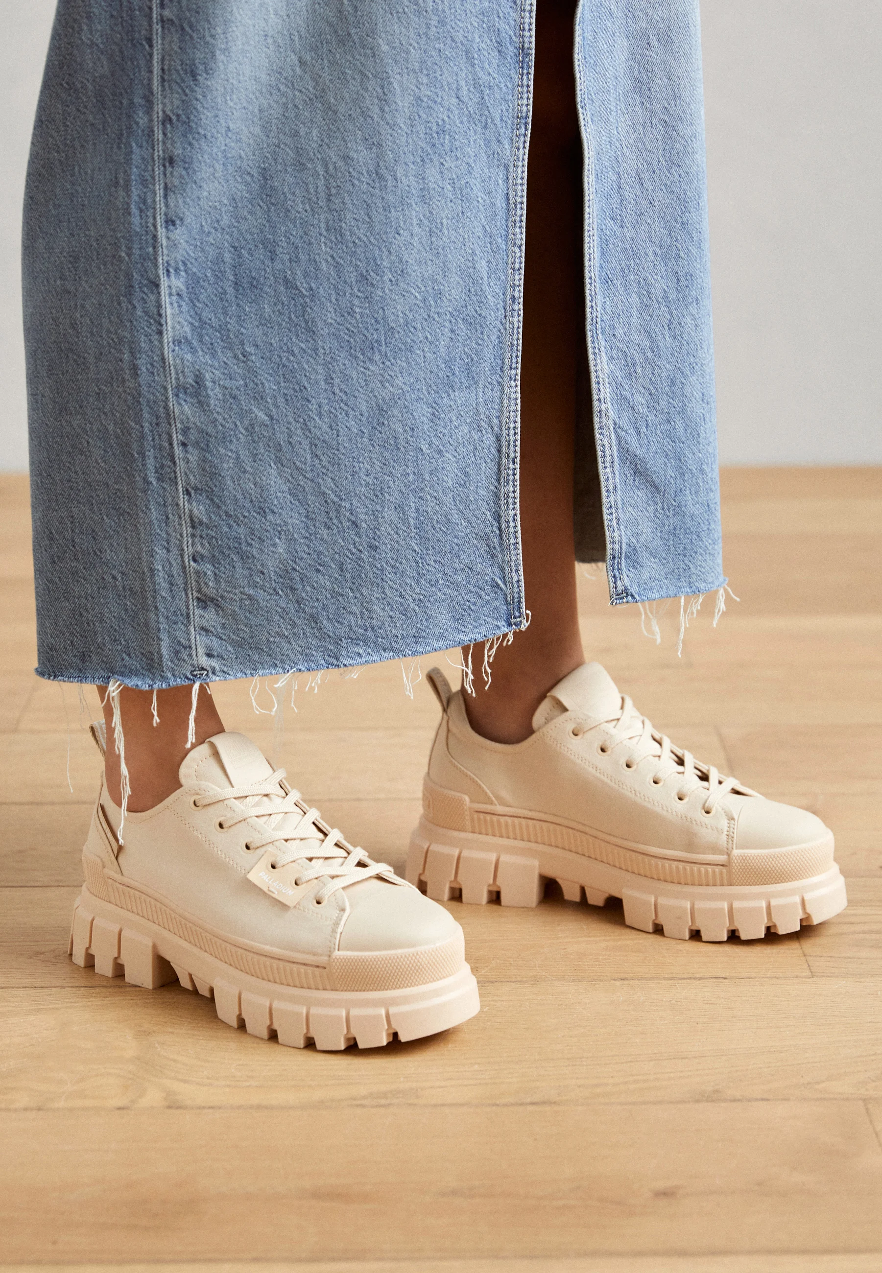Palladium REVOLT - Zapatos deportivos con cordones