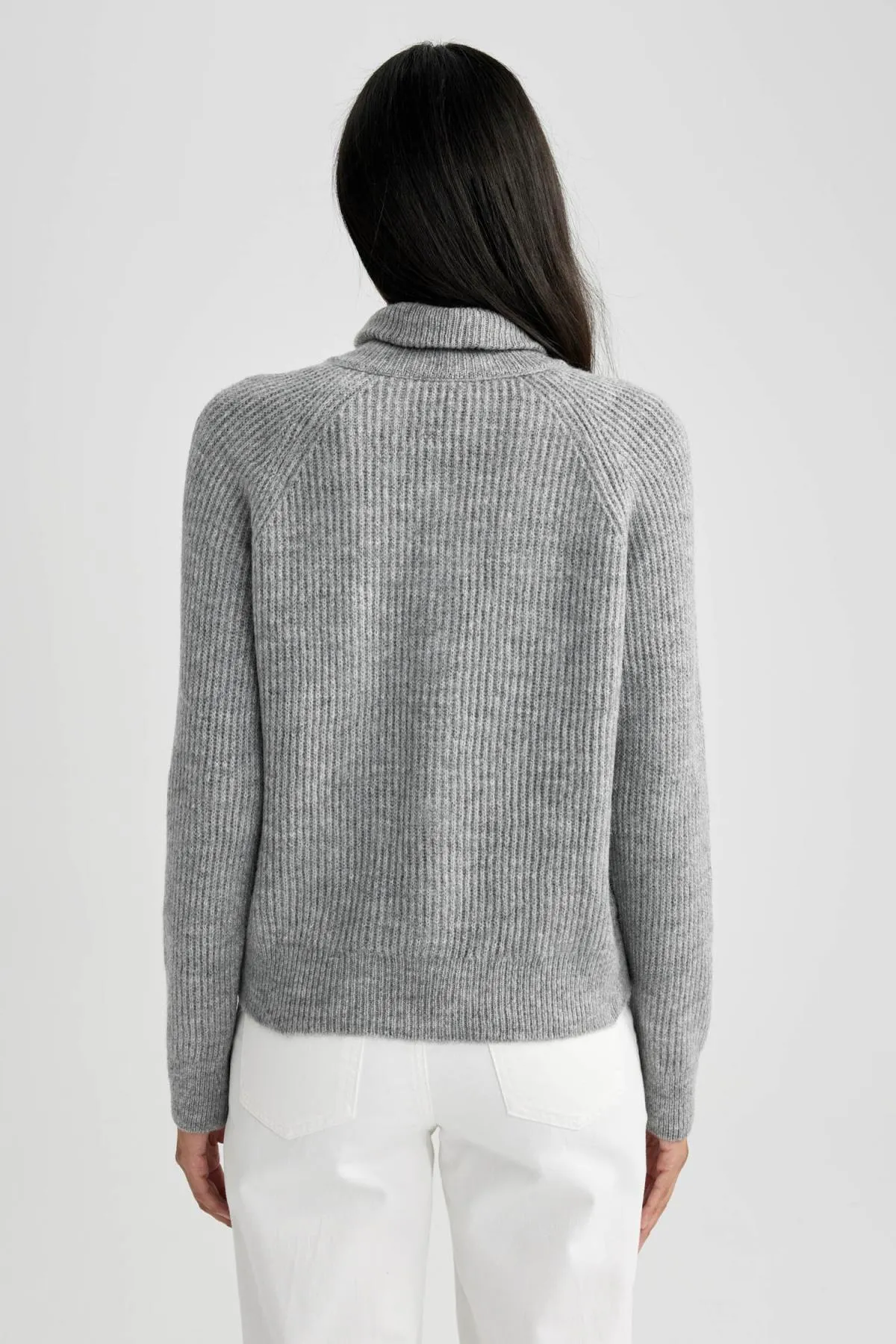DeFacto  Strickjacke aus Selanik-Stoff mit normaler Passform und Reißverschluss