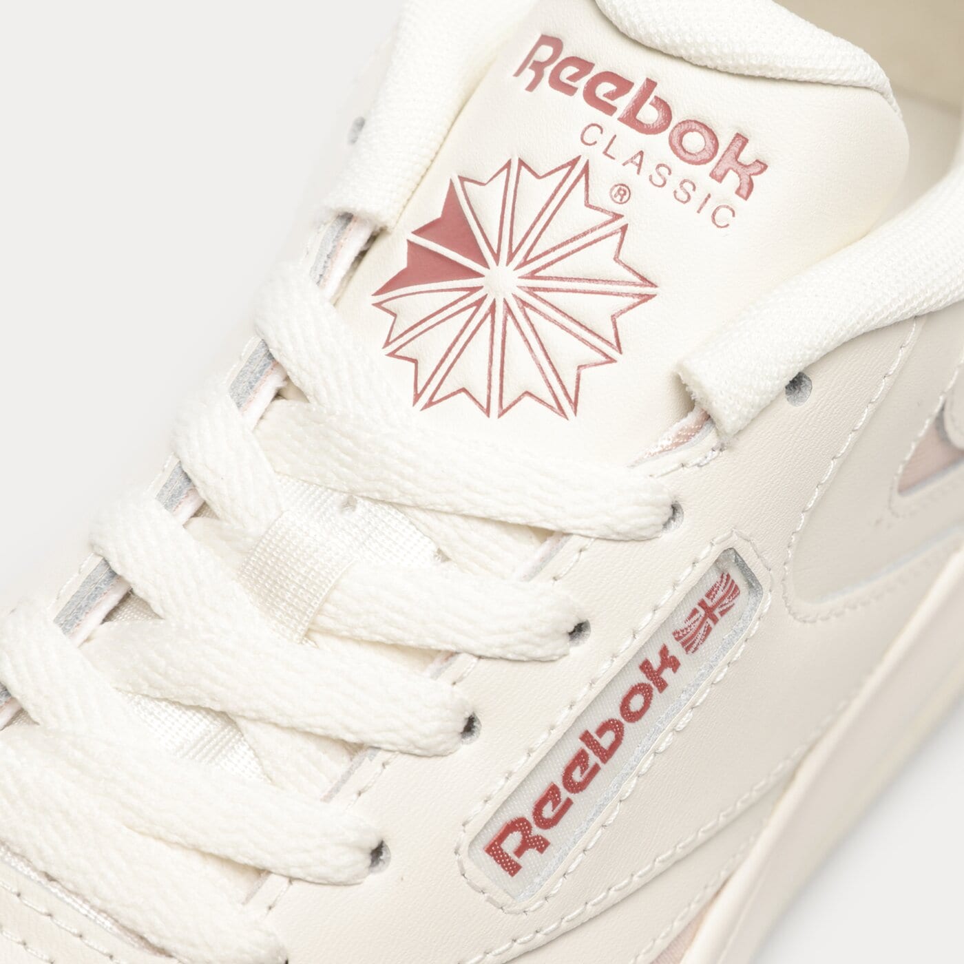 REEBOK CLUB C EXTRA Kremowy