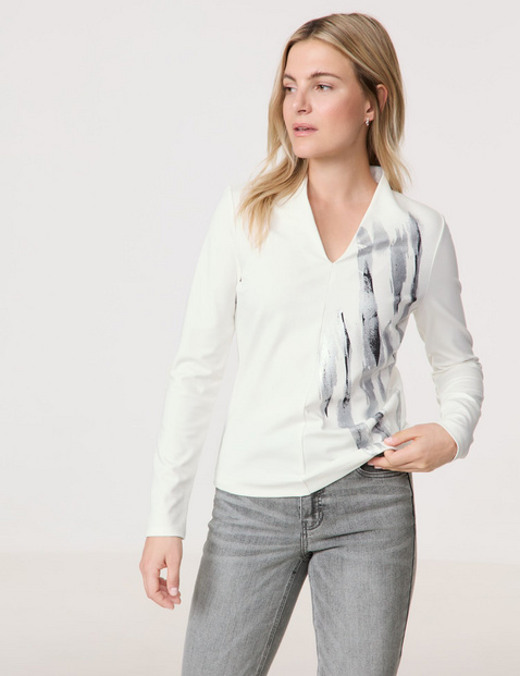 V-Shirt mit platziertem Print