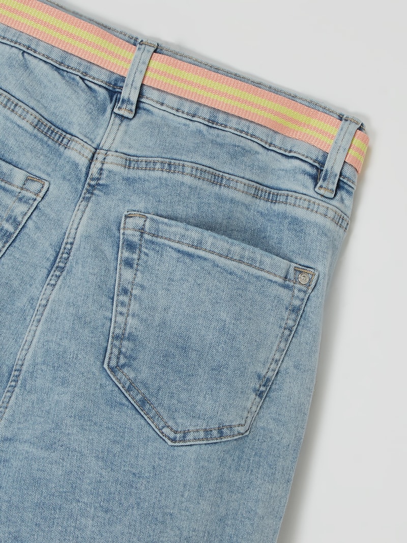 Slim Fit High Waist Jeans mit Stretch-Anteil in hellblau