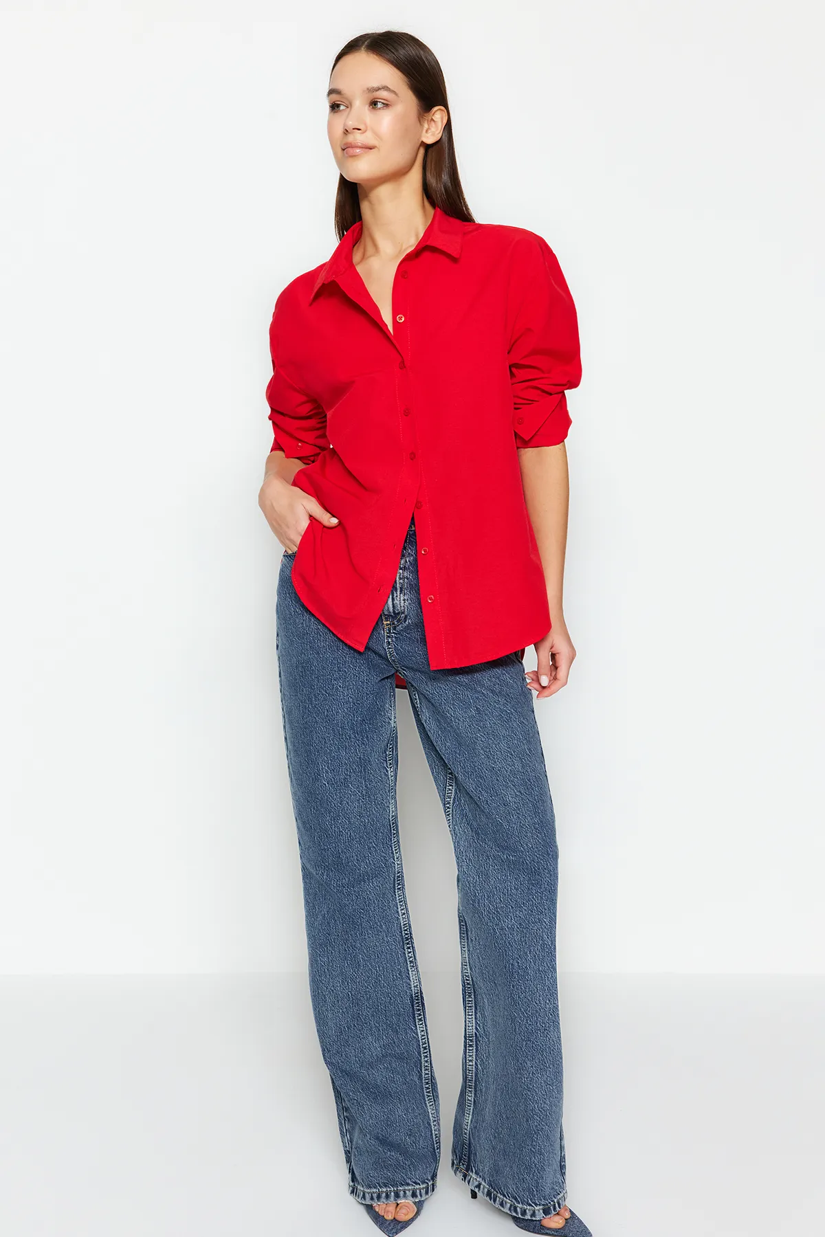 Trendyol Collection  Rotes, locker sitzendes, gewebtes Hemd TWOAW20GO0107
