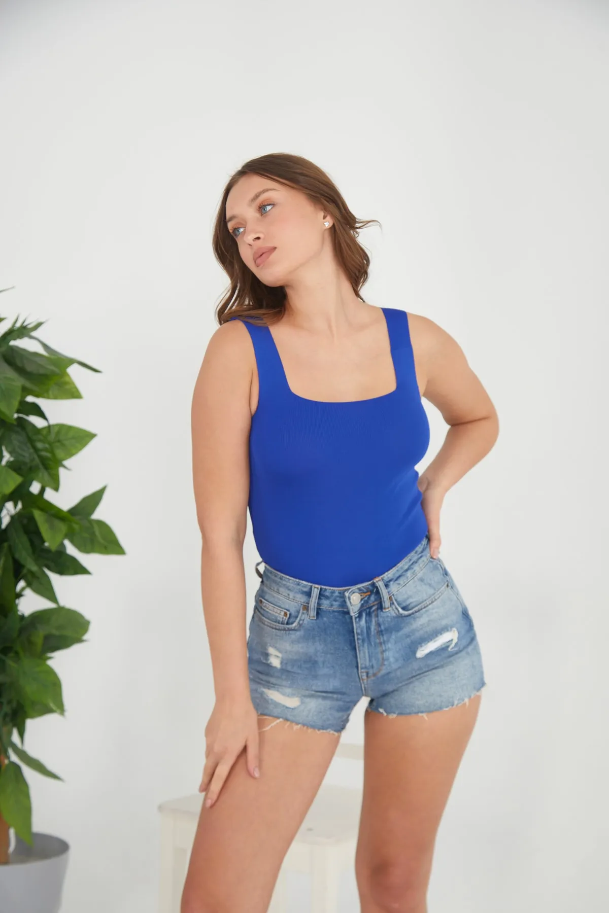 Pearls of Home  Damen-Crop-Top – Saks – tailliertes Crop – 15 verschiedene Farboptionen – flexibles Strick-Unterhemd für Damen
