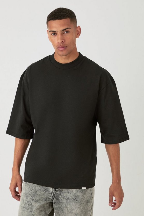 Oversize T-Shirt mit kurzen Ärmeln