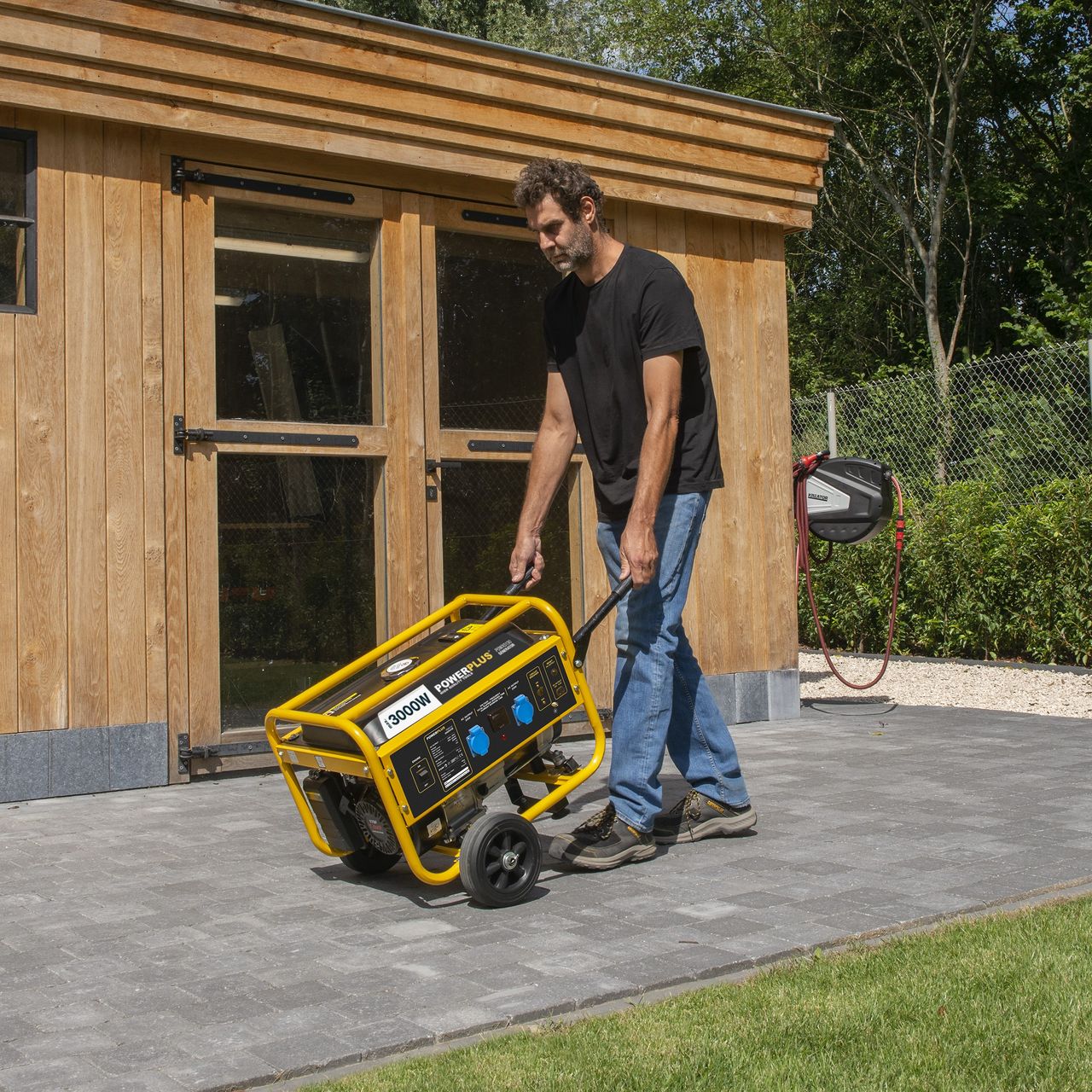 Powerplus Stromerzeuger POWX5130 - 3.000W