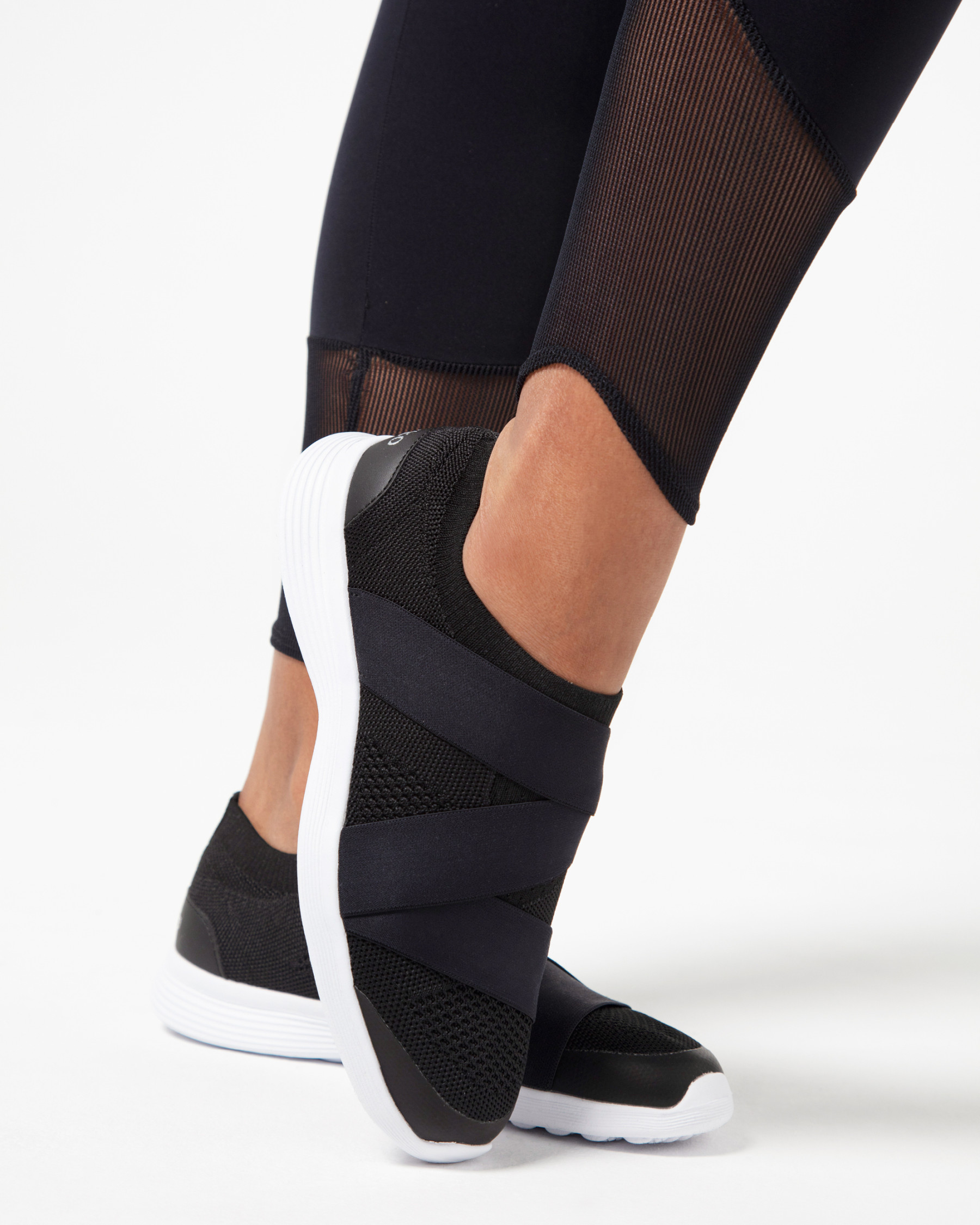 Ruban dance sneakers