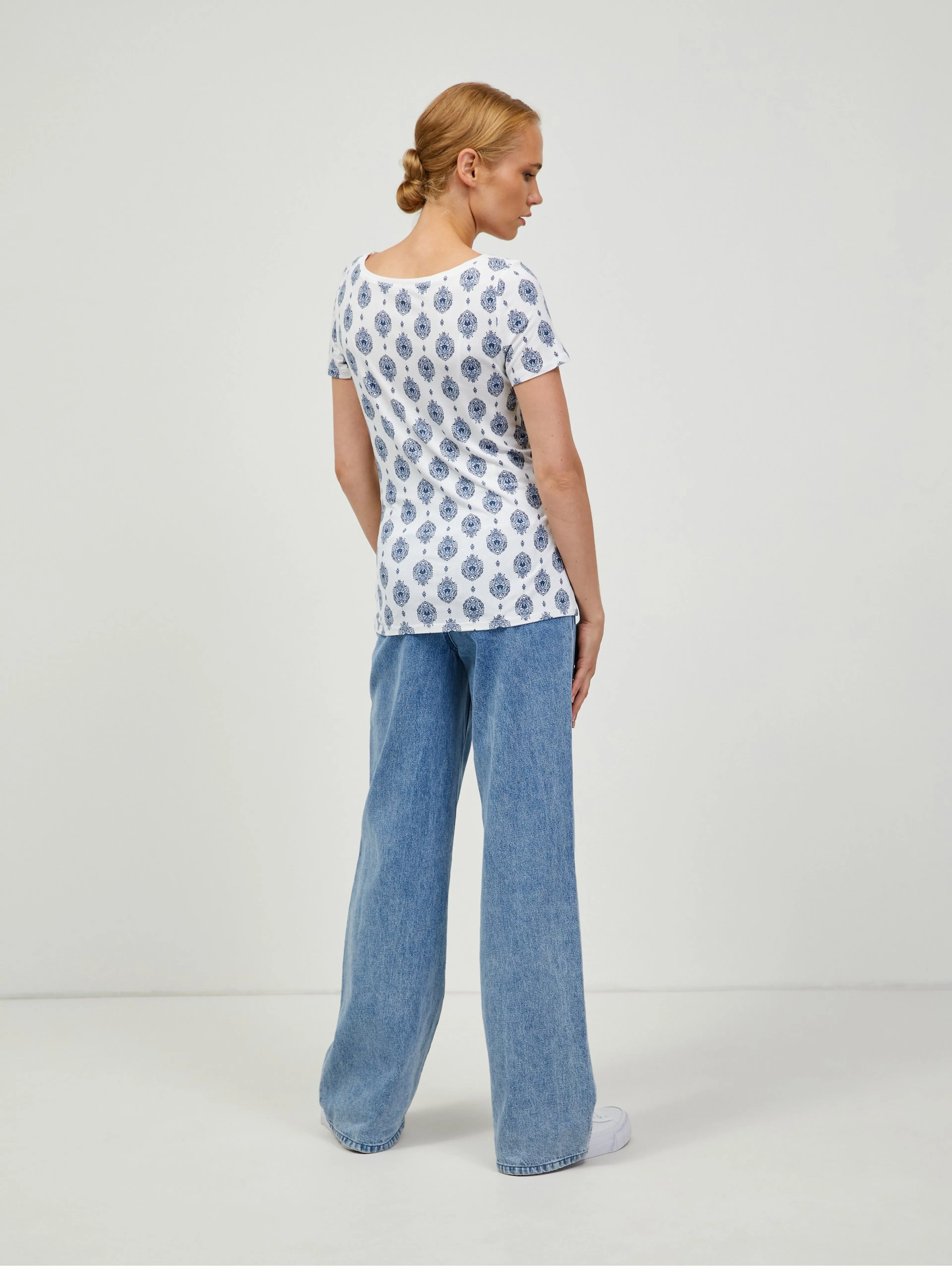 Blau-weiß gemustertes T-Shirt ORSAY