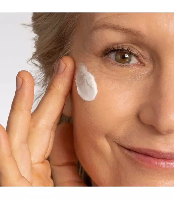 RÉNERGIE MULTI-LIFT Crème Anti-Rides et Fermeté SPF 15