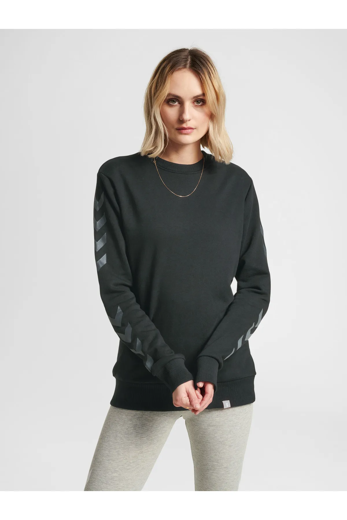 hummel  Sweatshirt - Schwarz - Regular Fit
