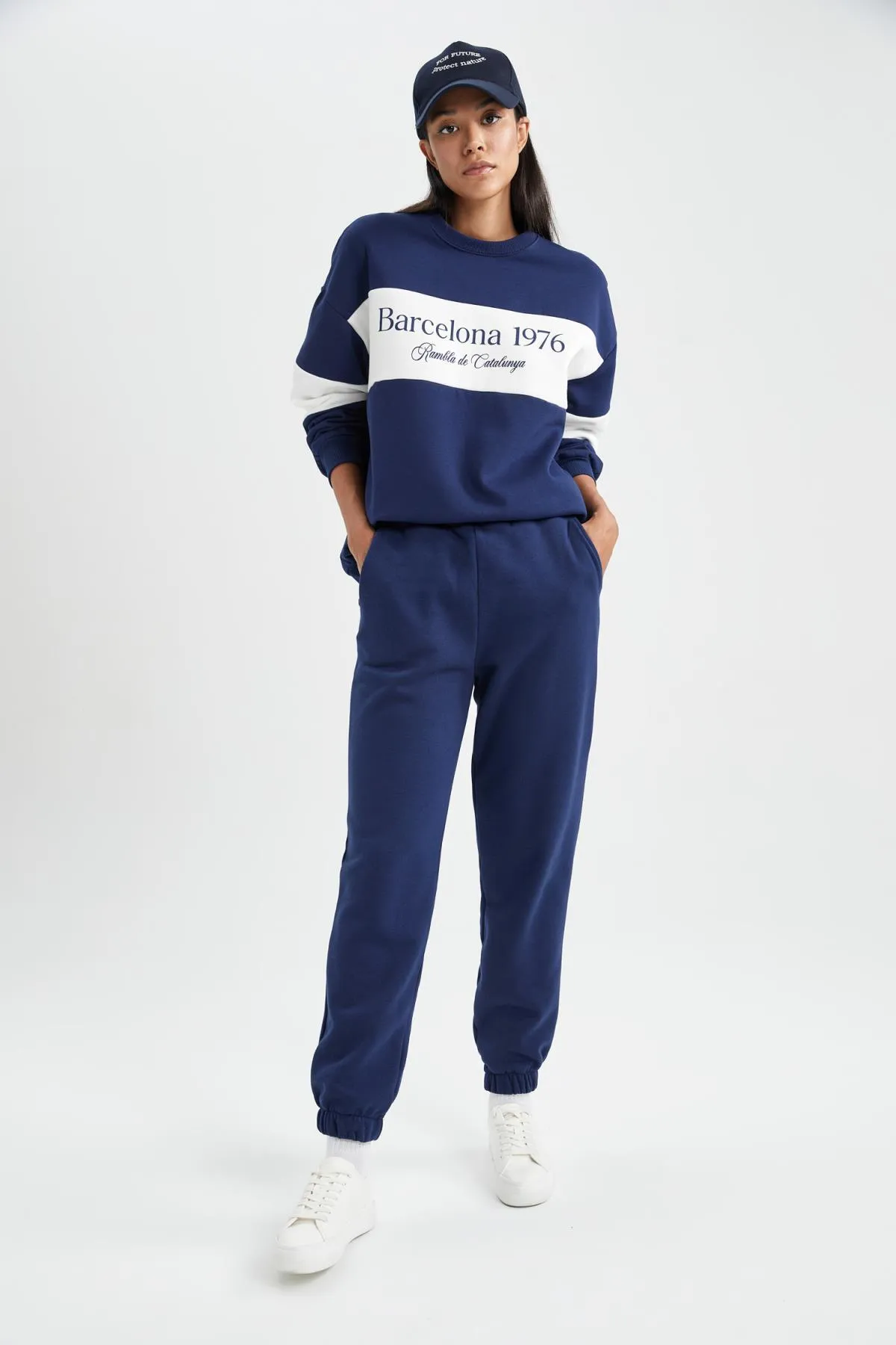 DeFacto  Jogger Dicke Jogger-Jogginghose mit Taschen B1859ax23au