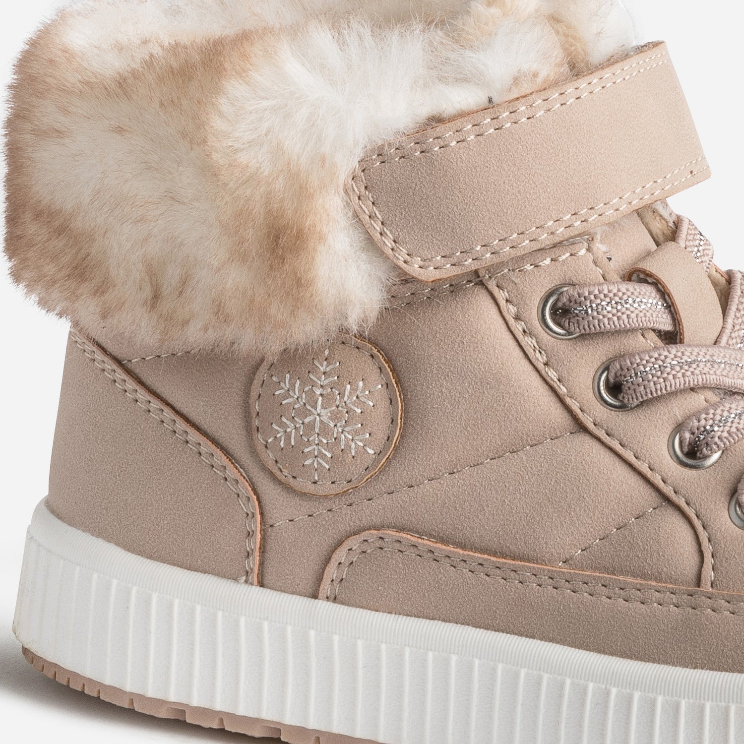 Basket BUGGY beige rosé fourrée