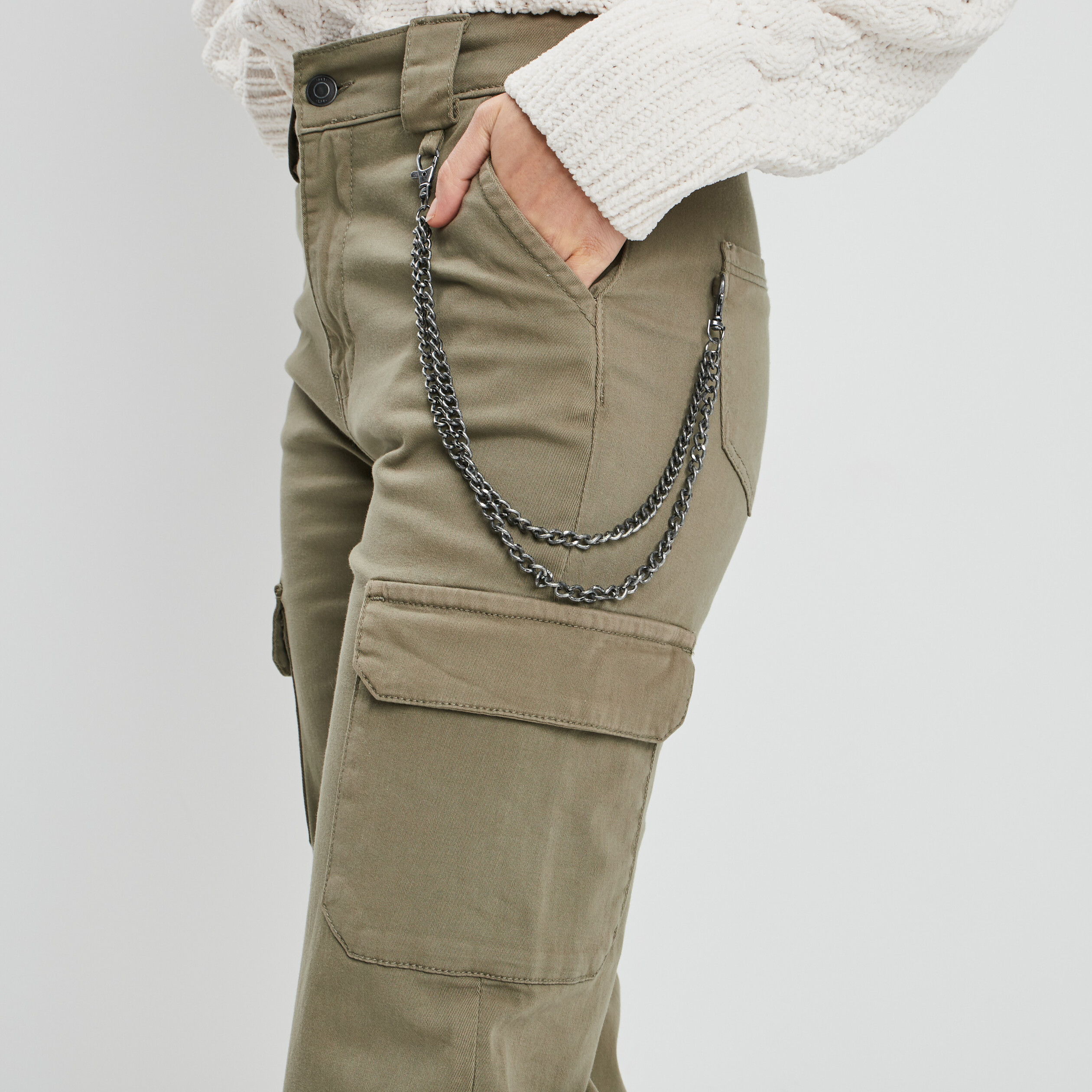 Pantalon cargo avec chaîne vert kaki femme | La Halle