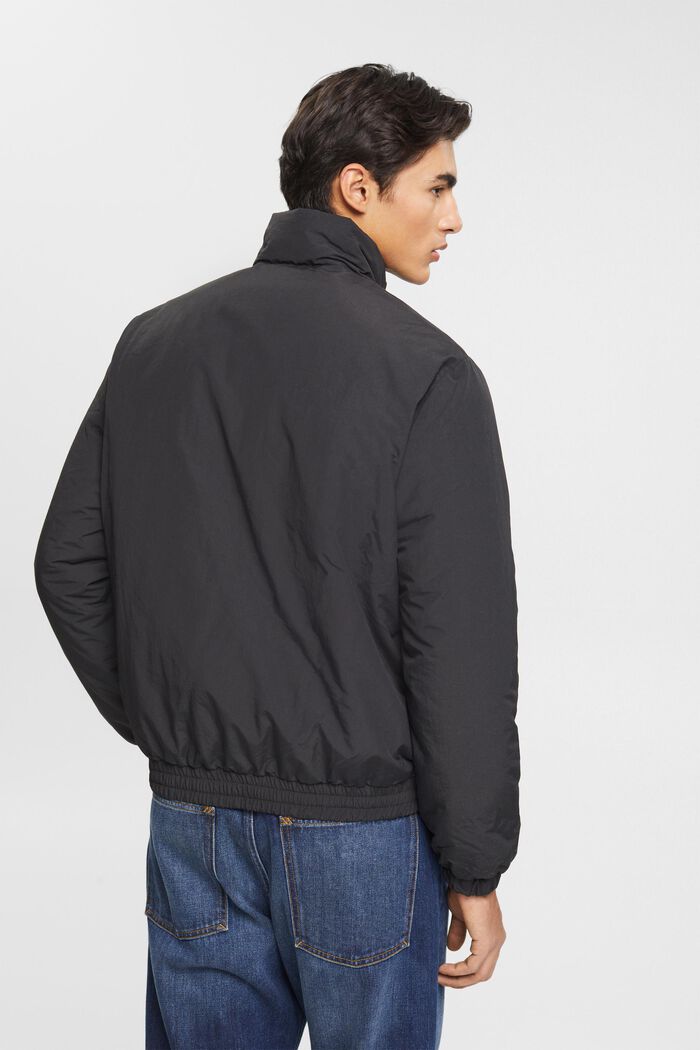 Puffer Jacket mit Stehkragen