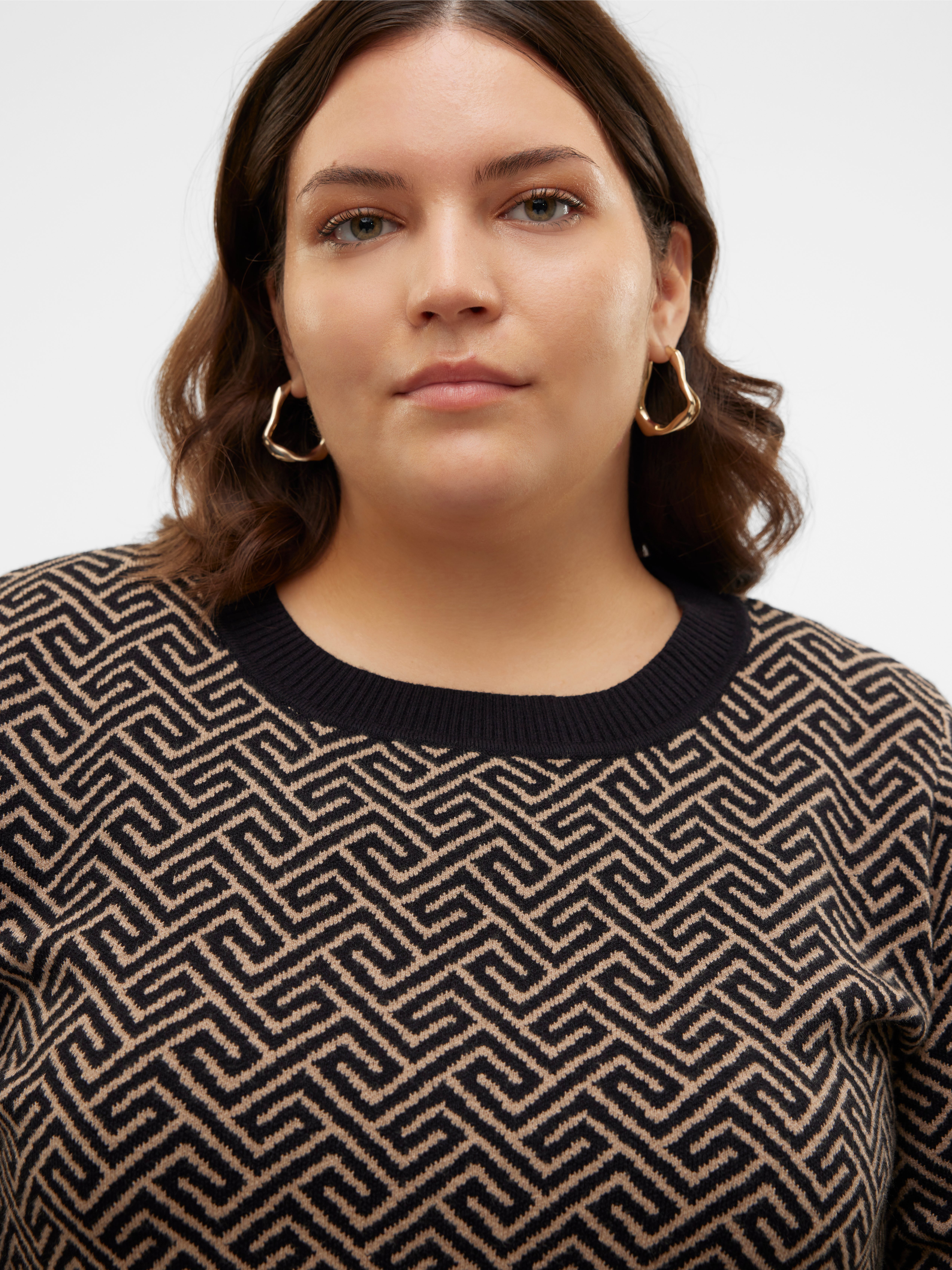 VMCARIA Pullover