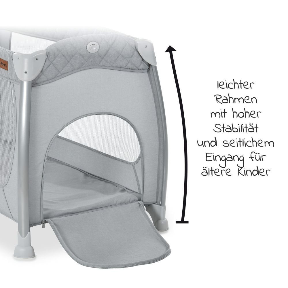 Hauck Baby-Reisebett Play'n Relax Center - Quilted Grey, 7-tlg., mit Matratze, Moskitonetz, Neugeborenen-Einsatz, Wickelauflage