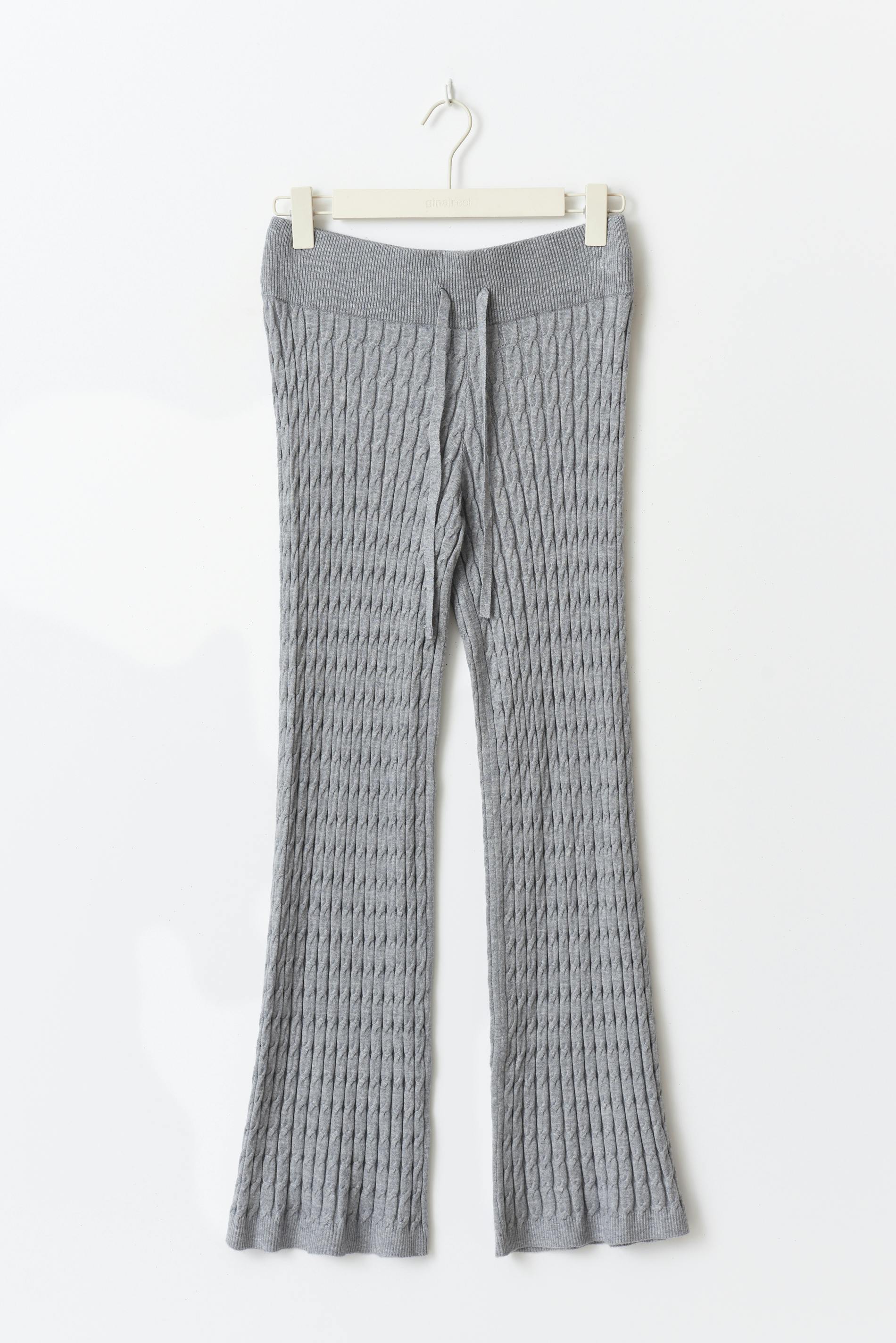 Cable knitted trousers