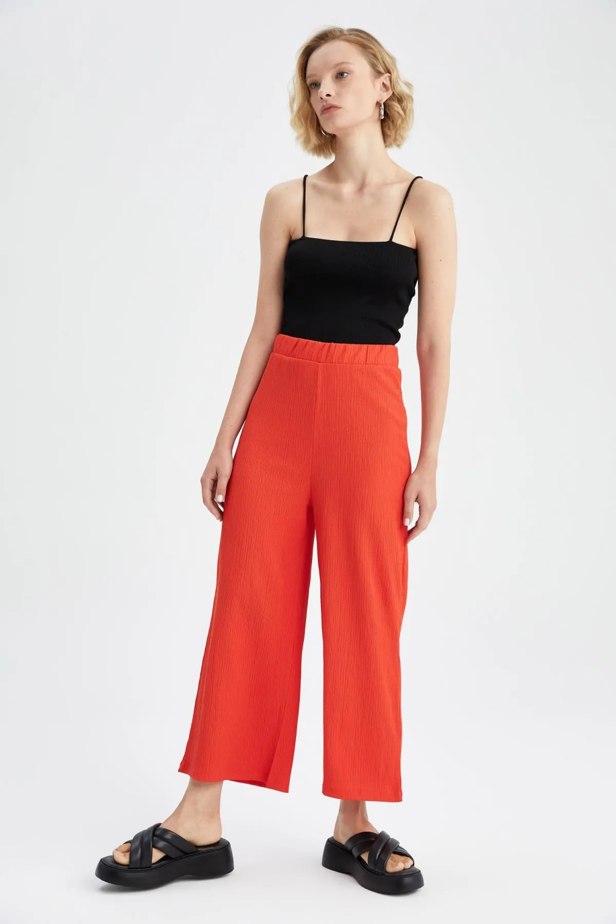 DeFacto  Basic Caprihose T4770az22sm