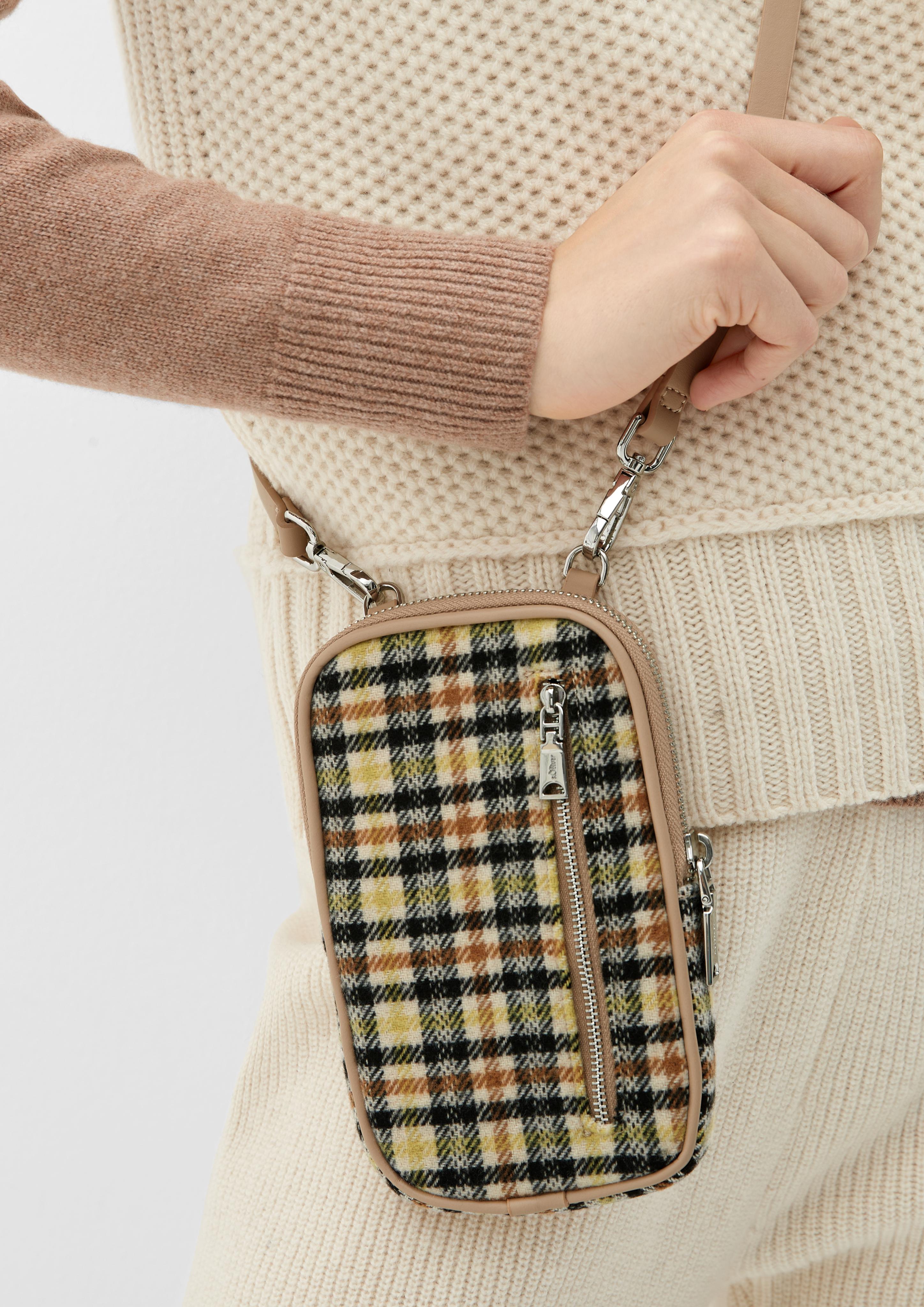 Handytasche in karierter Musterung  2122238-99N2